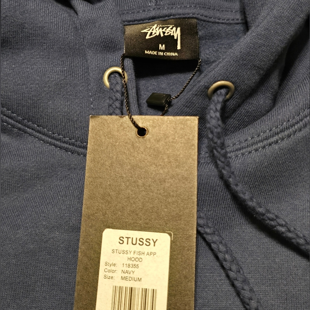 STUSSY!! NWT Hoodie • Fish Appliqué Embroidered • Navy Blue Streetwear • Size M - Picture 4 of 4